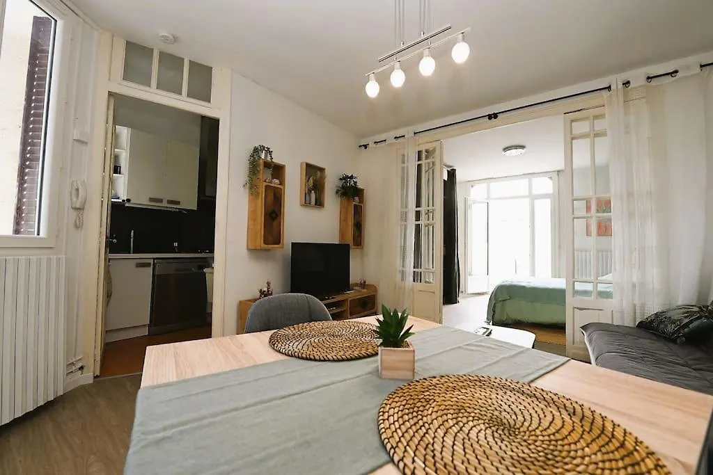 Appartement 2 A 4 Pers Cosy A Proximite Du Centre Et Des Thermes Bagneres-de-Bigorre